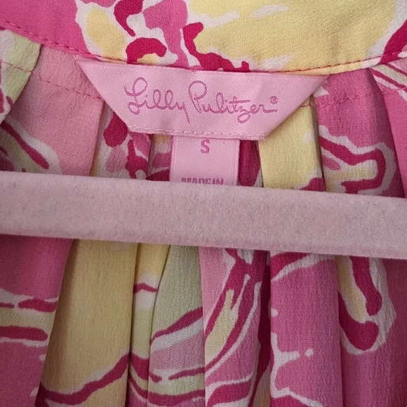 Lilly Pulitzer Elsa Blouse in Yellow Day Lilly Print - Picture 7 of 10